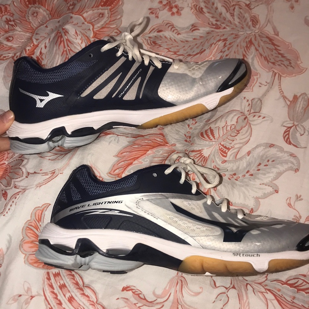 vball shoes